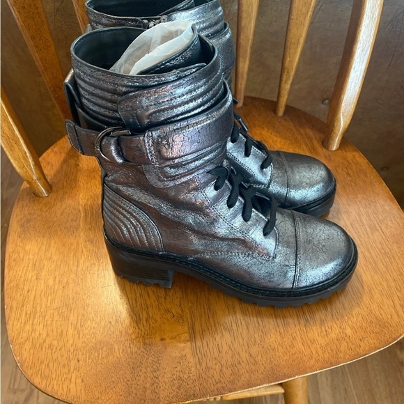 DKNY Womens Silver Basia Round Toe Block Heel Boots NWOT size 6M. - Picture 7 of 10